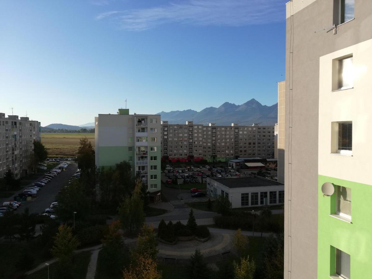 Apartman Family Poprad Exteriör bild