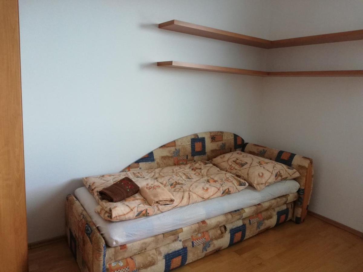 Apartman Family Poprad Exteriör bild